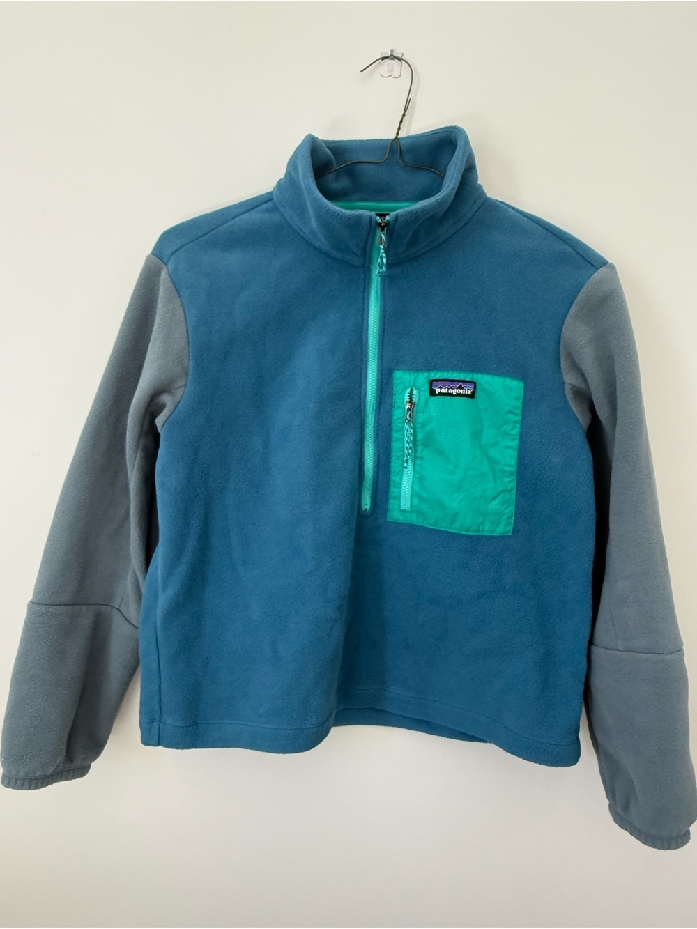 Patagonia Women’s Blue Fleece Pullover with Teal Pocket